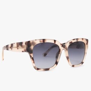 Diff Eyewear Bella II Cream Tortoise Grey Gradient Sunglasses